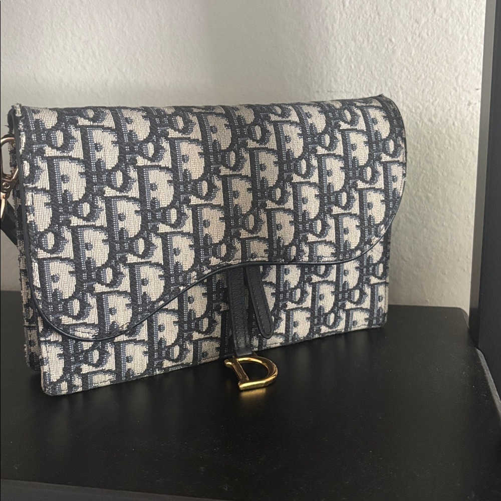 Dior Oblique Saddle Wallet On Chain